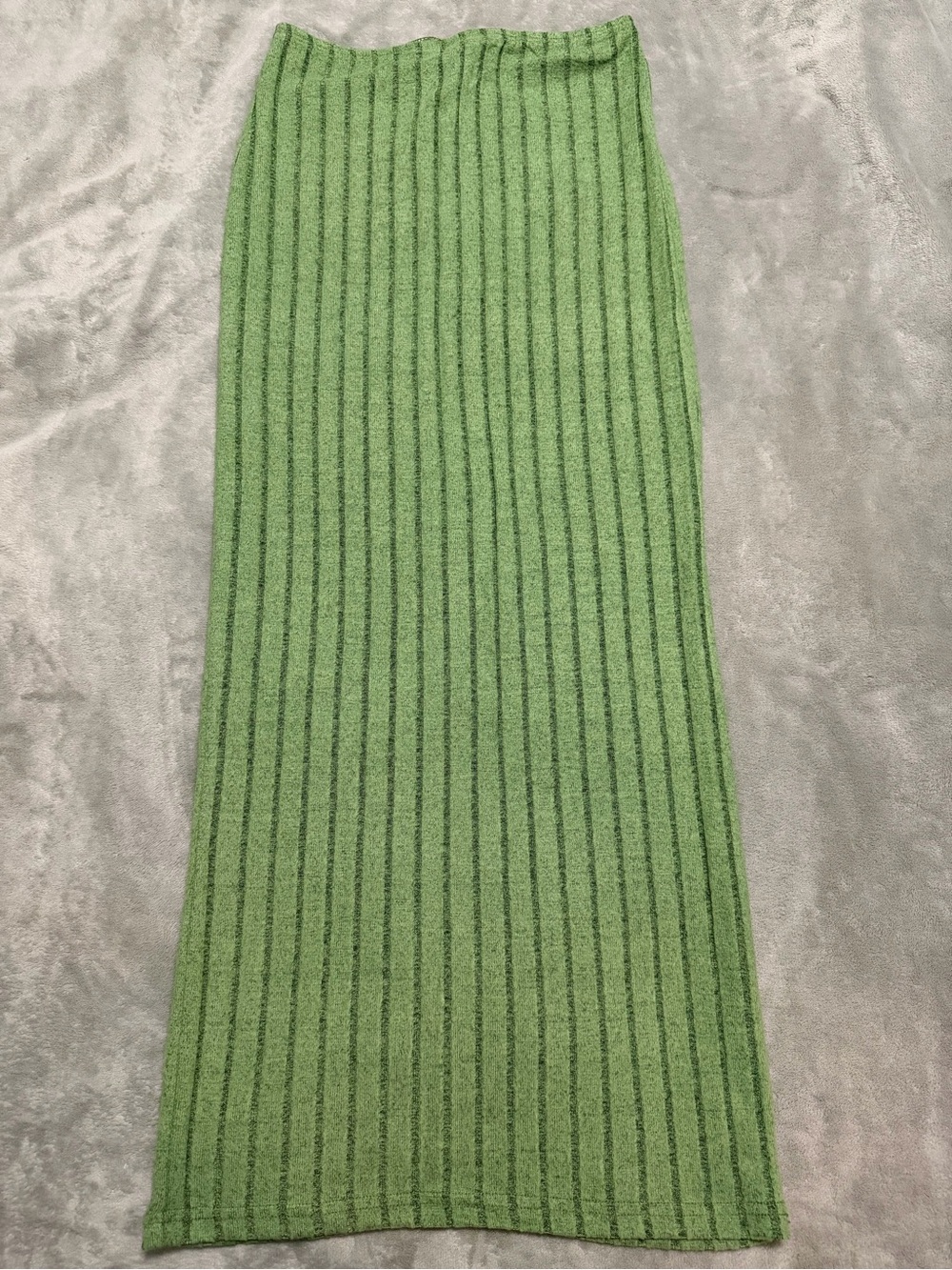 SHEIN Light Green Ribbed Knit Maxi Skirt
